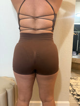 Load image into Gallery viewer, Baby got back active set
