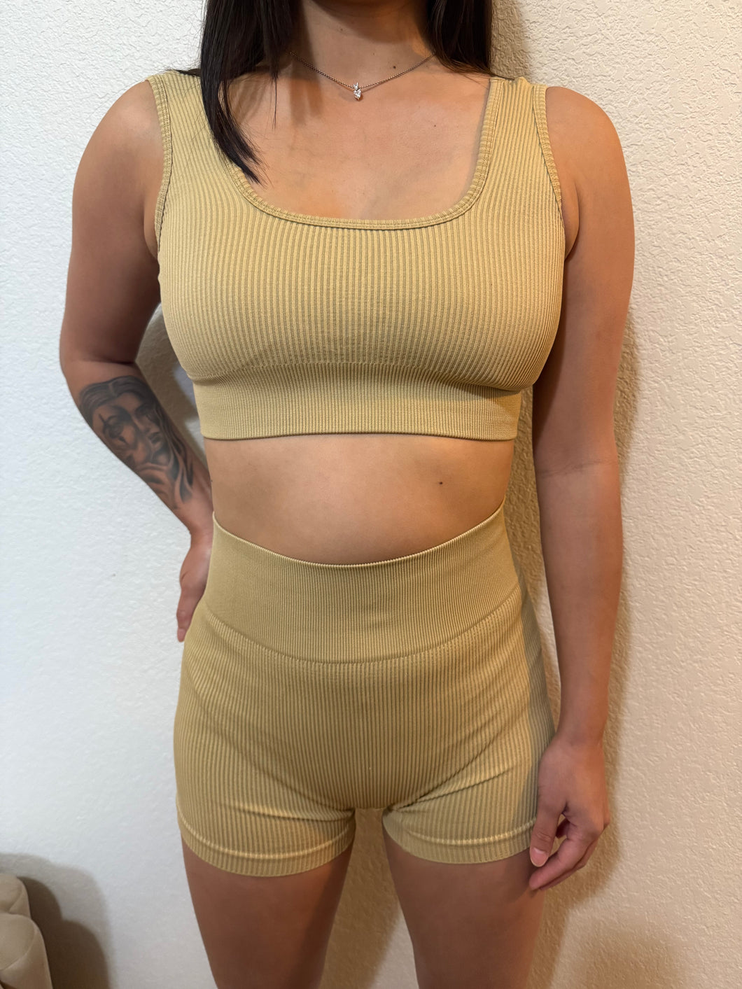 Boujee active set